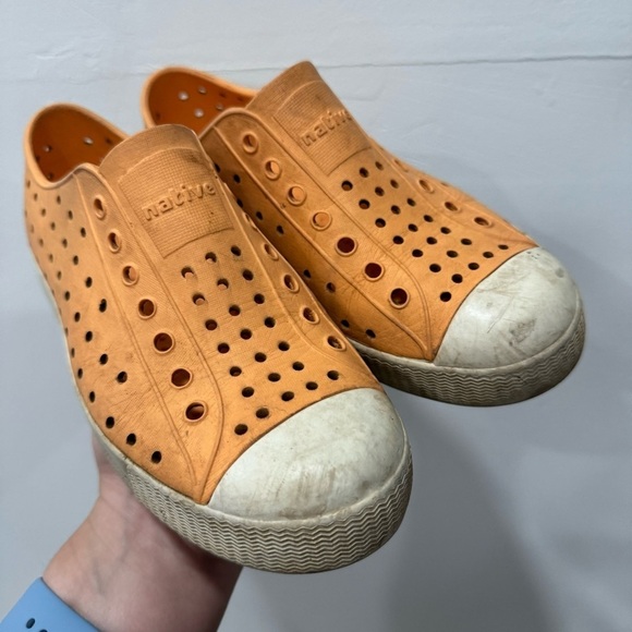 Native Kids Slip-On Rubber Shoes Orange Size 1 - Picture 3 of 7